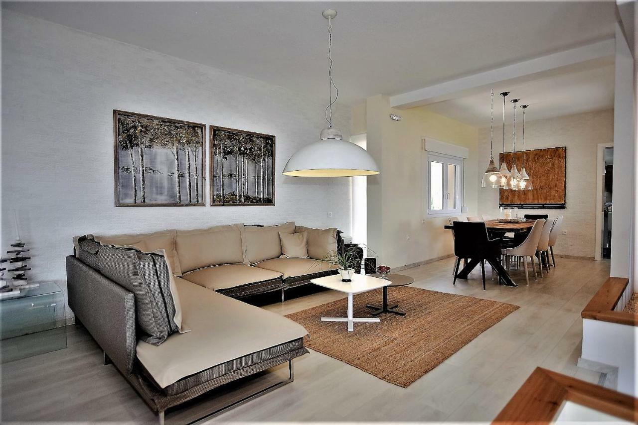 Villa Rodea Rodhiá Exteriör bild