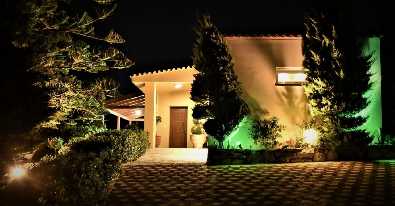 Villa Rodea Rodhiá Exteriör bild