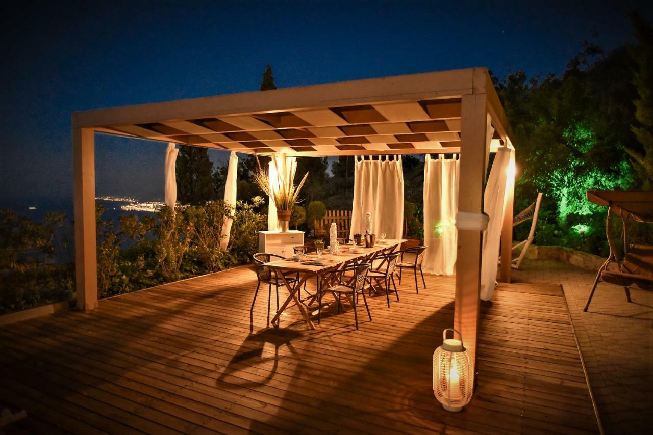 Villa Rodea Rodhiá Exteriör bild